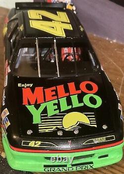 1/24 Kyle Petty 1992 One Hot Night Action Rcca Raced Diecast