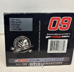 2009 Scott Speed 82 AUTO Red Bull 1/24 Lionel Action 1/1569 COT Rare No COA