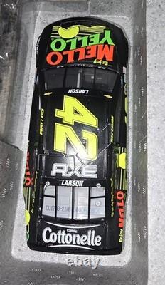 DEFECTIVE Kyle Larson 2015 Mello Yello Throwback 124 Custom Diecast W Re G3D