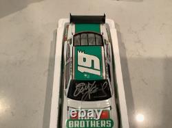 Elliott Sadler & Petty Autographed 2010 Hunt Brothers Cot Custom Diecast & Card