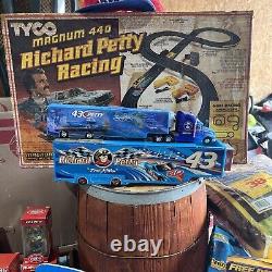 Huge Vintage NASCAR /Racing Fans Lot of Memorabilia To Many To Count All Petty
