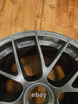 Kyle Larson #5 Race Used Tire Rim Wheel HMS NASCAR Hendrickcars.com Hendrick