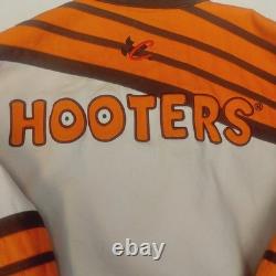 Nascar Mens Size M Alan Kulwicki Hooters Snap Button Jacket Chase Authentics