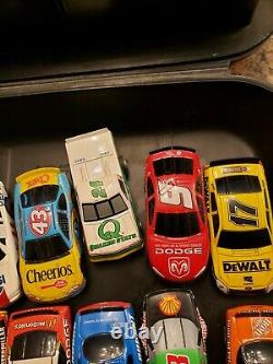 Vintage Tyco Lifelike Nascar Stocker Slot Cars & Afx Case Racing Running. L@@k