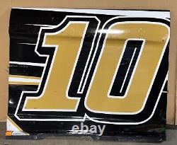 #10 Aric Almirola 2022 panneau de porte en tôle utilisé lors de la course NASCAR Smithfield