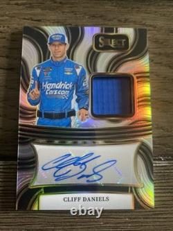 2025 Sélection Racing Cliff Daniels Mémorabilia Autographiée /99 #AM-CDL Chef d'Équipe