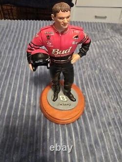5 sur 14 jamais fabriqués 2001 Collectibles de personnage Dale Earnhardt Jr tenant un casque