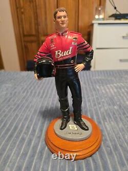 5 sur 14 jamais fabriqués 2001 Collectibles de personnage Dale Earnhardt Jr tenant un casque
