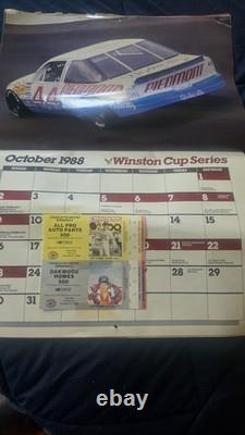 6 Annales Classiques de la Série Winston Cup de Nascar et Calendrier avec Billets Originaux