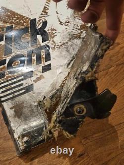 Alex Bowman PIECE DE MÉTAL DE QUART ARRIÈRE UTILISÉE EN COURSE 2022 #48 Ally Daytona