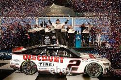 Austin Cindric #2 2022 Daytona 500 1ère victoire en Coupe Pneus utilisés de course PAS tôle