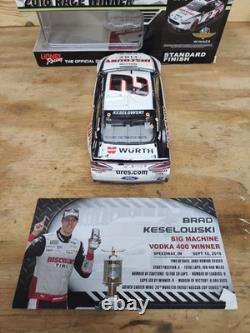 Brad Keselowski 2018 #2 Discount Tire Indy victoire autographiée au 1/24