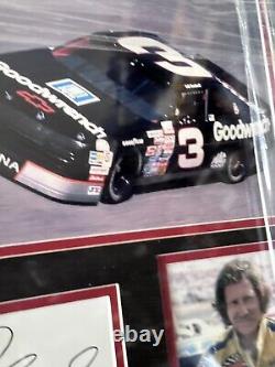 Casque Cola signé par Dale Earnhardt Sr 1/3 & PAAS 1991 Utilisation en course du panneau de quart de tour