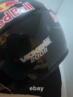 Casque mini signé par Brian Vickers #83 de l'équipe Red Bull Racing Team NASCAR 2008