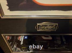 Dale Earnhardt l'Intimidateur avec photo et voiture dans un format de 15,5 x 23 x 4