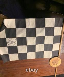 Drapeau signé par Dale Earnhardt