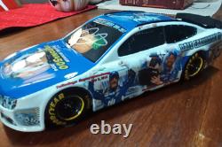 Édition Limitée 118 Voiture Collage des Moments Gagnants Signée par Dale Earnhardt Jr.