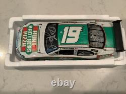 Elliott Sadler et Petty Signé 2010 Hunt Brothers Cot Diecast Personnalisé et Carte