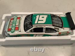 Elliott Sadler et Petty Signé 2010 Hunt Brothers Cot Diecast Personnalisé et Carte