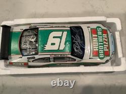 Elliott Sadler et Petty Signé 2010 Hunt Brothers Cot Diecast Personnalisé et Carte