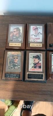 Énorme lot de souvenirs de collection vintage de Dale Earnhardt Sr. Jr + Plus de memorabilia NASCAR