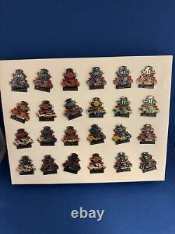 Ensemble complet d'épingles vintage des champions de la série NASCAR Winston Cup de 1971 à 1994, affichage de 24 pièces