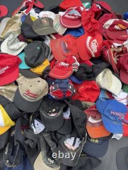 Ensemble de plus de 150 casquettes vintage NASCAR/automobile, conditions variées AUTRES STYLES ÉGALEMENT