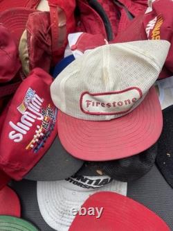 Ensemble de plus de 150 casquettes vintage NASCAR/automobile, conditions variées AUTRES STYLES ÉGALEMENT
