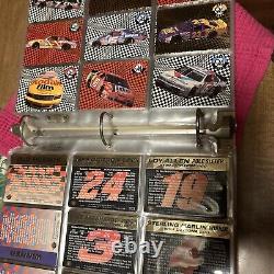 Fans de Course Lot de 207 Cartes de Course NASCAR en Excellent État dans un Dossier