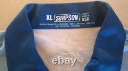 Kevin Harvick a signé un t-shirt d'équipage Busch Light utilisé en course de taille XL.