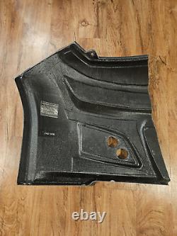 Kyle Busch #8 Panneau de coin utilisé en course RCR Feuille de métal du nez Darlington NASCAR