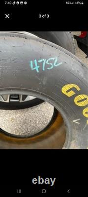 LIRE LA DESCRIPTION ! Pneu de course Goodyear utilisé, signé par Dale Earnhardt
