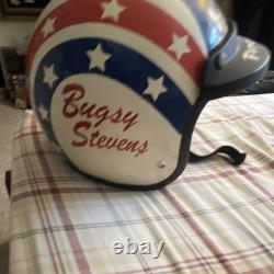 Le casque de Bugsy Steven