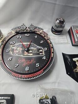 Lot de 17 articles de collection de Dale Earnhardt Sr