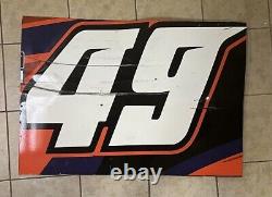 Lot de 2 pièces de tôle utilisées lors de la course Gateway NASCAR de Roger Reuse 2021 (lot #49)