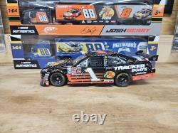 Modèle réduit 1/24 de Martin Truex Jr 2007 signé Bass Pro Shops victoire à Dover