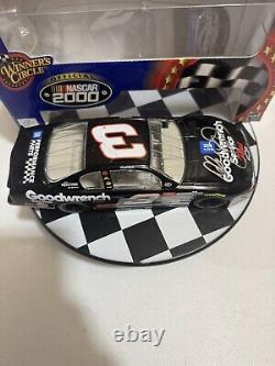 Modèle réduit en métal Diecast 124 de Dale Earnhardt #3 GM Goodwrench Winners Circle 2000 signé