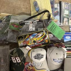 NASCAR Grand Lot de 140+ Photos de Sponsors Billets Cartes à Échanger Programmes Articles Signés