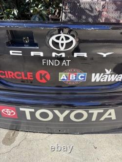 Panneau arrière en métal de carrosserie utilisé lors de la course Nascar 23XI Jumpman Monster Reddick