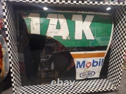 Panneau arrière en tôle utilisé en course de Rusty Wallace 1989 - Année de championnat NASCAR