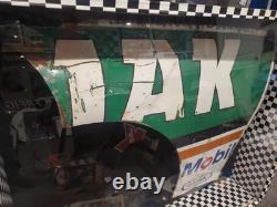 Panneau arrière en tôle utilisé en course de Rusty Wallace 1989 - Année de championnat NASCAR