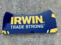 Panneau de hayon en tôle utilisé lors de la course NASCAR de Christopher Bell Irwin Tools
