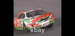 Panneau latéral en tôle NASCAR utilisé en course de Todd Bodine Tabasco #35