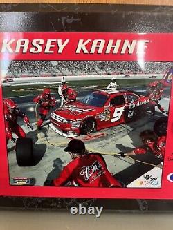 Photo NASCAR de Kasey Kahne #9 avec pièce de voiture authentifiée #43/509