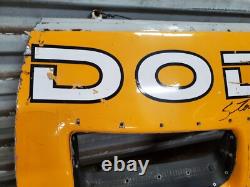 Plaque de métal de course Kodak utilisée en NASCAR signée par Steve Wallace avec certificat JSA COA