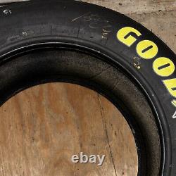 Pneu Goodyear utilisé lors de la course Daytona 2023 signé par Austin Cendric avec certificat d'authenticité Penske