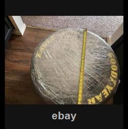 Pneu Goodyear utilisé lors de la course Daytona 2023 signé par Austin Cendric avec certificat d'authenticité Penske