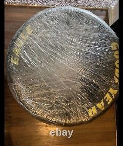 Pneu Goodyear utilisé lors de la course Daytona 2023 signé par Austin Cendric avec certificat d'authenticité Penske