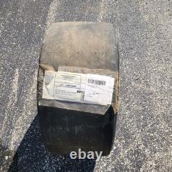 Pneu de course Goodyear usagé de Dale Earnhardt
