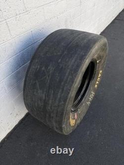 Pneu et jante Goodyear Eagle #1 NASCAR slick authentique utilisé en course - Man Cave / Collection